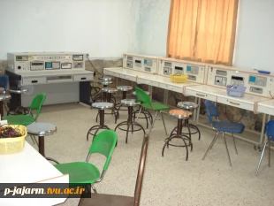 نمایی از کارگاه الکترونیک