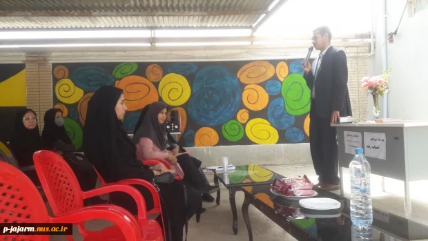 سخنرانی همکاران مرکز در کارگاه آموزشی انتخاب رشته هنرستان های پروین و پویای جاجرم 3