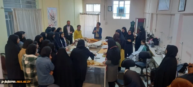 بازدید علمی و آموزشی دانش آموزان پایه نهم دبیرستان دخترانه طراوت شهرستان جاجرم از آموزشکده فنی جاجرم - سه شنبه 23 آبان 5