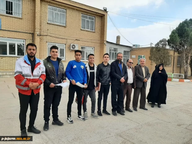 برگزاری جلسه پرسش و پاسخ با موضوع مسائل روز کشور با حضور فرماندار محترم شهرستان جاجرم جناب آقای حاج زاده در محل دانشکده فنی و حرفه ای جاجرم 3