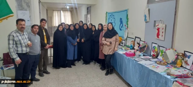 آلبوم تصاویر  نمایشگاه آثار هنری دانشجویان ترم اول رشته تربیت کودک 19 و 20 دی ماه 1402 3