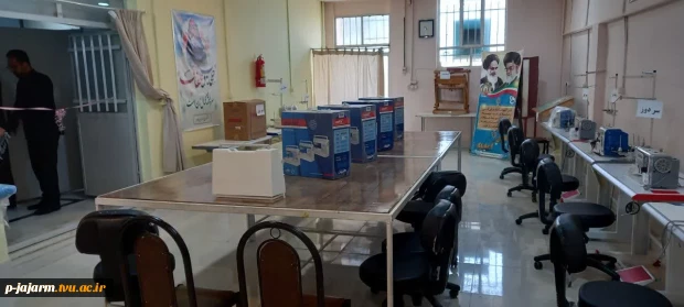 آئین افتتاح و رونمایی از تجهیزات کارگاه شماره دو طراحی دوخت دانشکده فنی و حرفه ای جاجرم اهدایی شرکت ملی نفت ایران 4