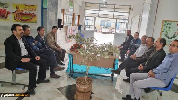 با اهدای گل و شیرینی انجام شد: تقدیر از همکاران و اساتید دانشکده فنی و حرفه ای به مناسبت بزرگداشت مقام شامخ معلم 12 اردیبهشت 1403 3