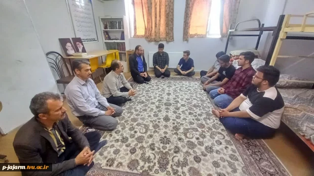 حضور مسئولین دانشکده فنی در خوابگاه و برگزاری نشست صمیمی با دانشجویان محترم خوابگاهی. یکشنبه ۱۳ خرداد 1403 3