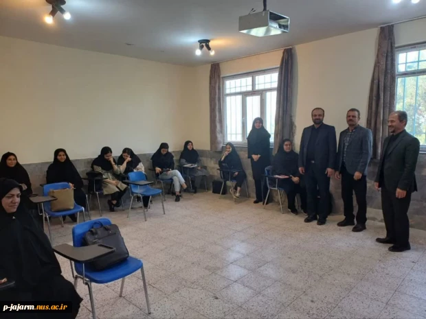 بازدید ریاست مرکز و جمعی از همکاران از کلاسهای درسی و عرض خوش آمد به اساتید و دانشجویان 3