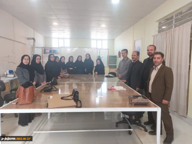 بازدید ریاست مرکز و جمعی از همکاران از کلاسهای درسی و عرض خوش آمد به اساتید و دانشجویان 5