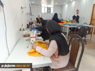 طراحی و دوخت 50 دست لباس دخترانه جهت دانش آموزان بی بضاعت به صورت خیریه توسط دانشجویان رشته طراحی و دوخت  2