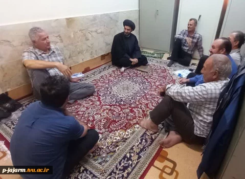 به مناسبت هفته دفاع مقدس تقدیر از  همکار محترم جناب آقای احمدرضا حسین نیا رزمنده و ایثارگرِ دوران دفاع مقدس 5