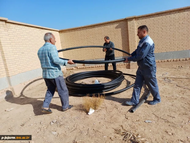 انجام عملیات بهره برداری از چاه آب  در آموزشکده ملی مهارت جاجرم 5