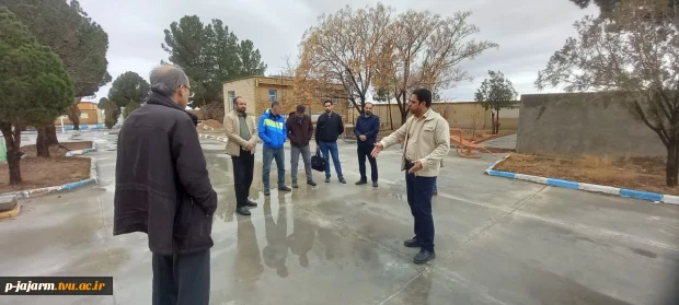 بازدید کارشناس محترم اداره برق شهرستان جاجرم با هدف برقراری انشعاب برق برای خوابگاه دانشجویی جدیدالاحداث  26 بهمن 1404 3