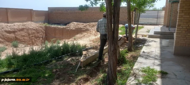 ادامه عملیات بهسازی فضای سبز دانشگاه ملی مهارت مرکز جاجرم 5