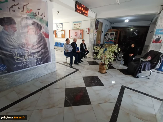 برگزاری مراسم تقدیر از همکاران دانشگاه ملی مهارت مرکز جاجرم به مناسبت هفته بزرگداشت مقام معلم . 5